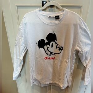 Womens long sleeve shirt large Mickey Mouse worn once smoke free home excellent